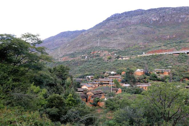 “石头村”是个什么村？(图1)